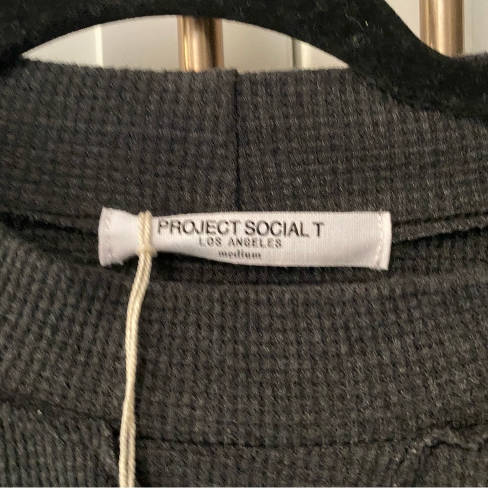 Project Social T cropped grey sweatshirt. Never worn. - Picture 5 of 5